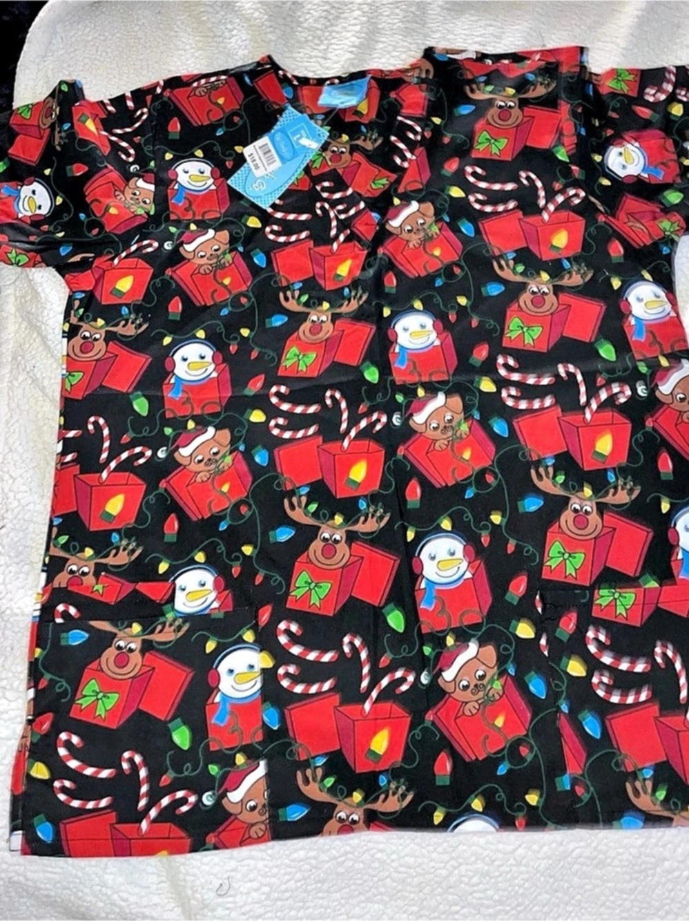The Scrub Co Holiday Short Sleeve Top Black & Red Size L NWT